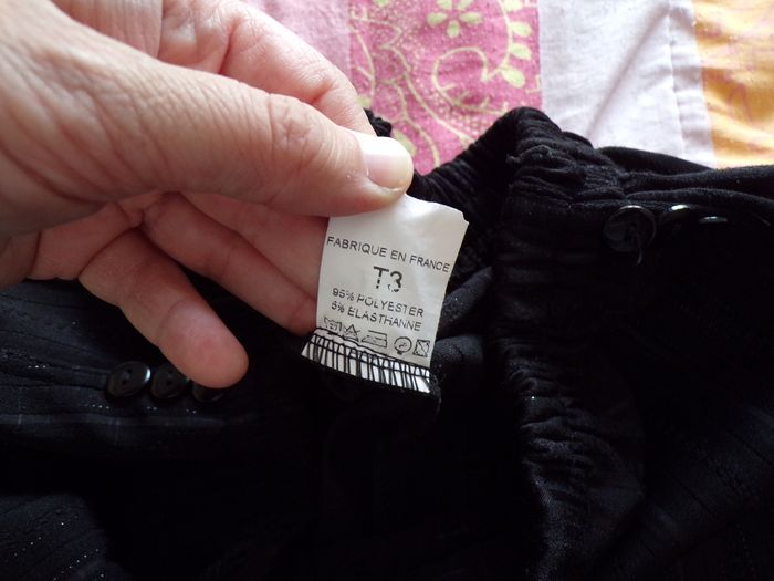 Pantalon noir à rayures T3 - photo numéro 3