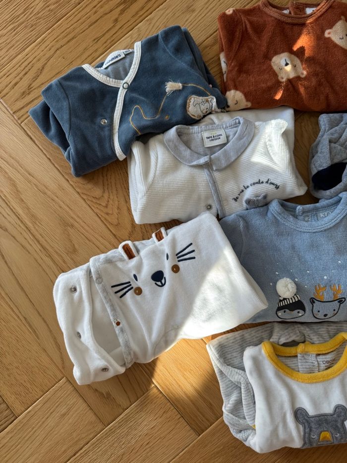 Lot de 8 pyjamas 1 mois - photo numéro 4