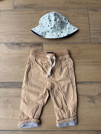 Lot pantalon 3 mois + bob réversible 
