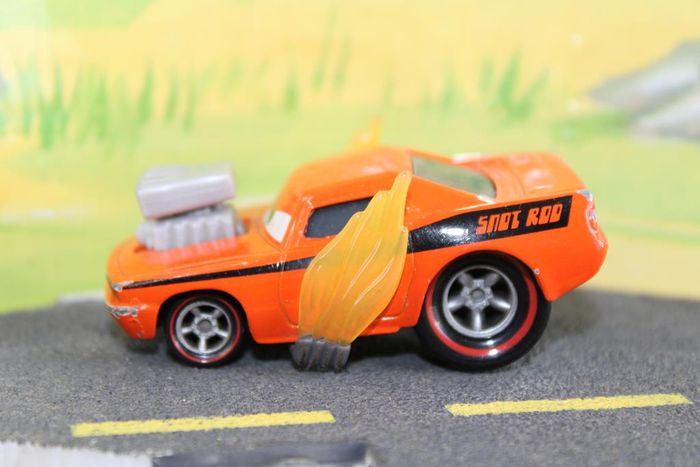 Disney Pixar cars Snot Rod - photo numéro 2
