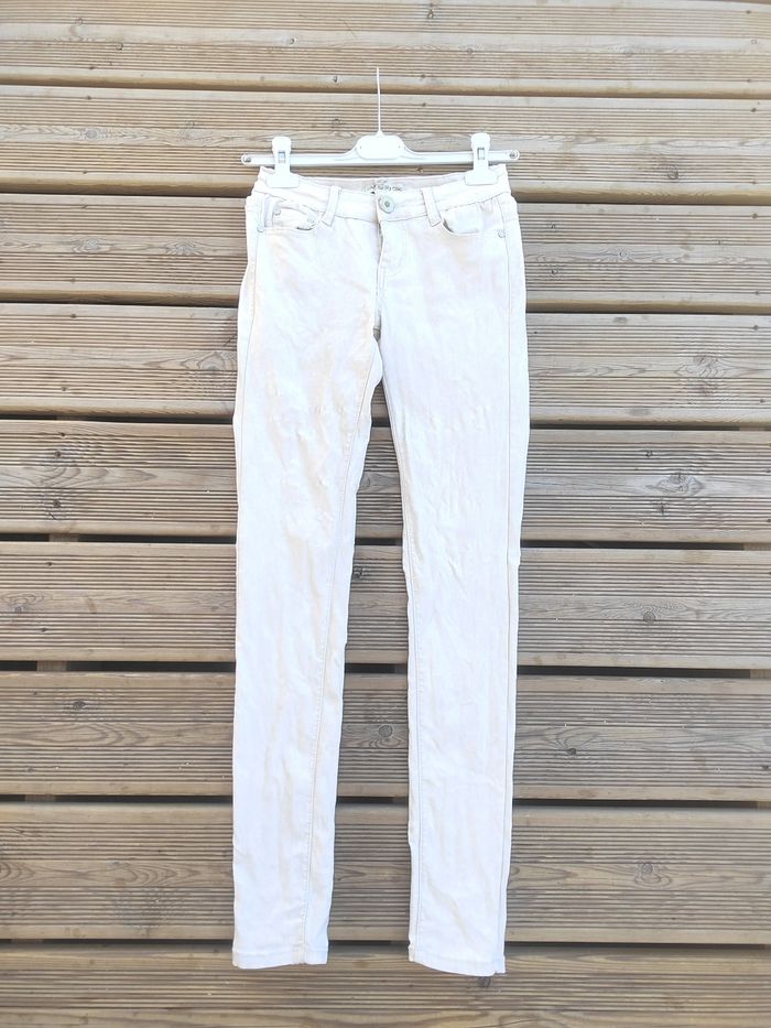 Jean Beige Femme – Coupe Droite Taille M/38 –Très bon état – Simply chic