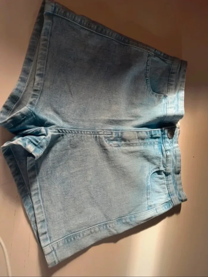 Short jeans delaver Jennyfer en 36 - photo numéro 3