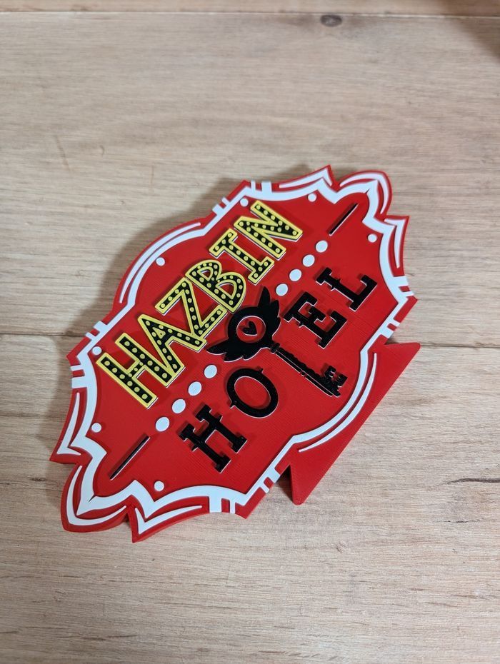 Hazbin Hotel logo décoratif 21x12cm Excellent état - photo numéro 4