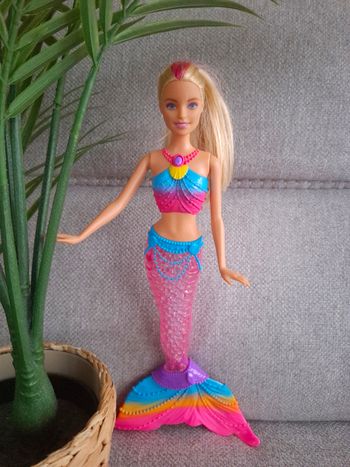 Barbie dreamtopia / Sirène Arc en ciel