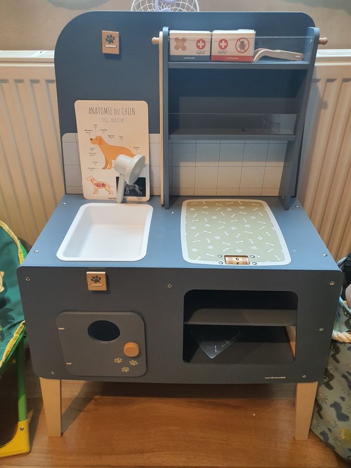 Clinique vétérinaire en bois