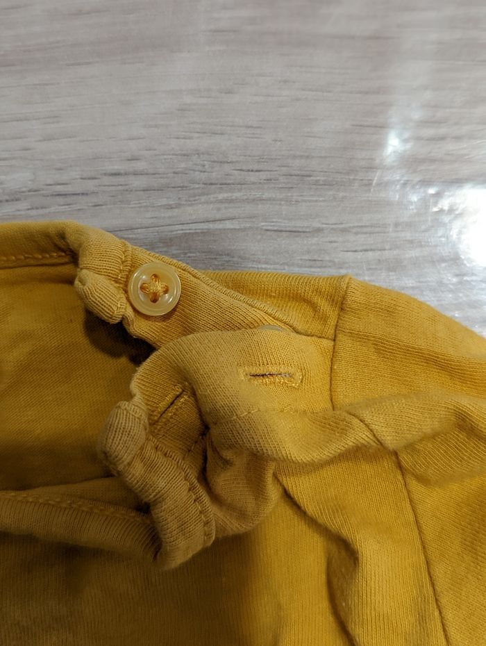 T- shirt moutarde très bon état - photo numéro 4