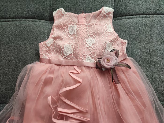 Robe cérémonie neuve - photo numéro 2