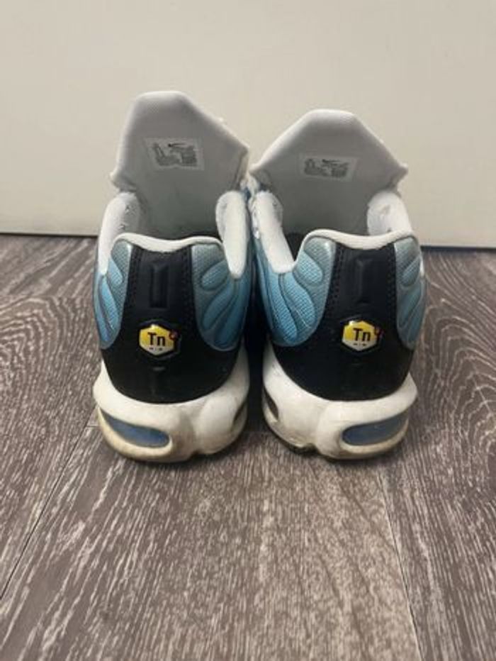 Nike tn  (la taille ce trouve dans là discription) - photo numéro 3
