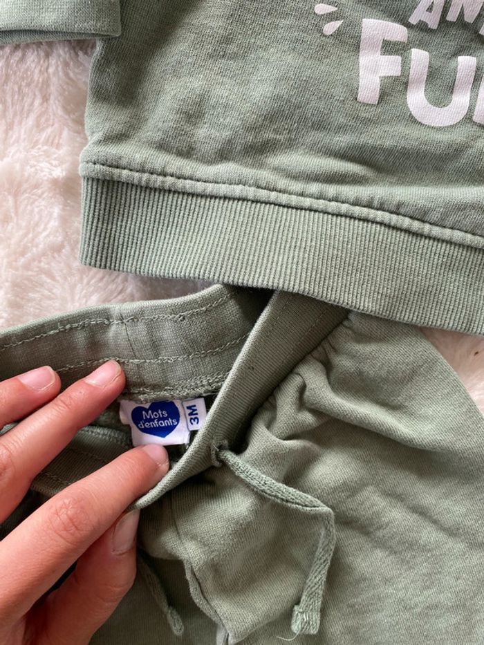 Ensemble jogging mots d’enfants - photo numéro 2