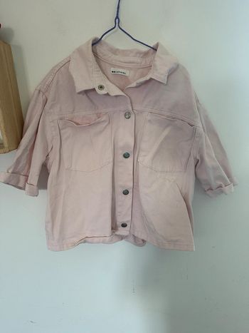Veste en jean courte, couleur rose, marque camaïeu taille M