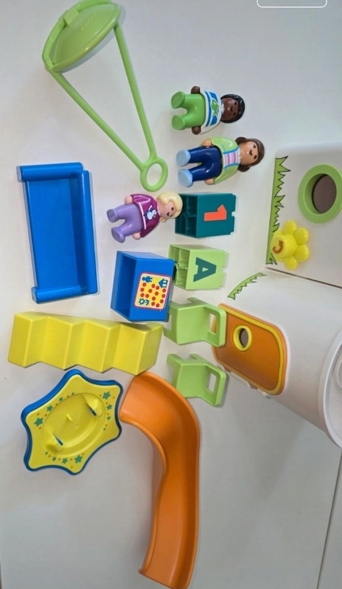 123 playmobil  Garderie transportable  70399 complète - photo numéro 3