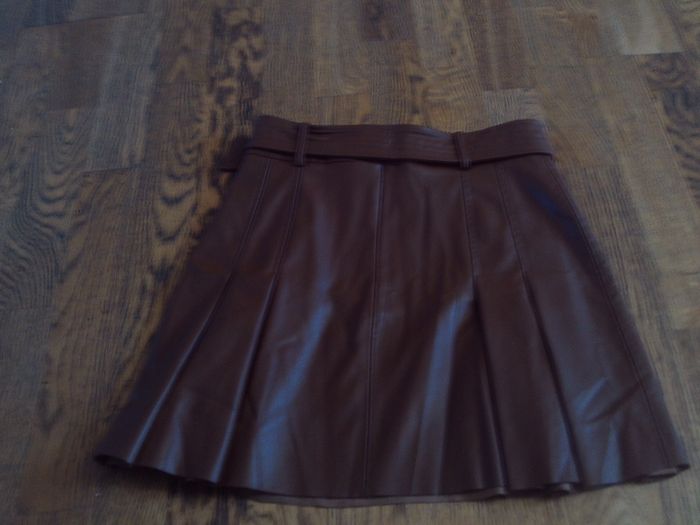 Jupe en faux cuir - photo numéro 2