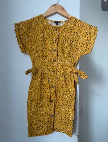 Petite robe jaune
