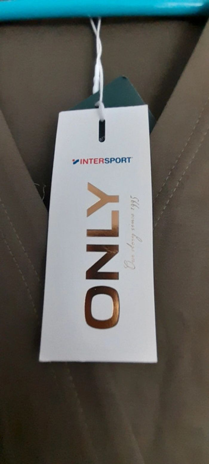 Combishort kaki neuve intersport - photo numéro 7