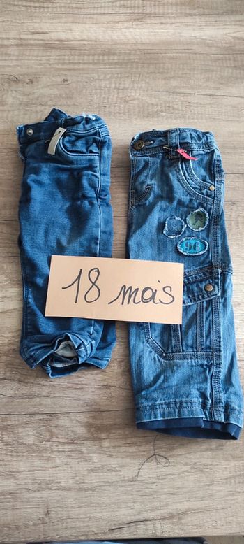 Lot de deux pantalons jeans