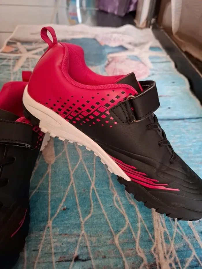 Baskets Athlétisme p36 noir et rose lacets scratchs - photo numéro 3