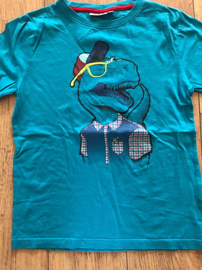 2 t shirts ML 12 ans - photo numéro 3