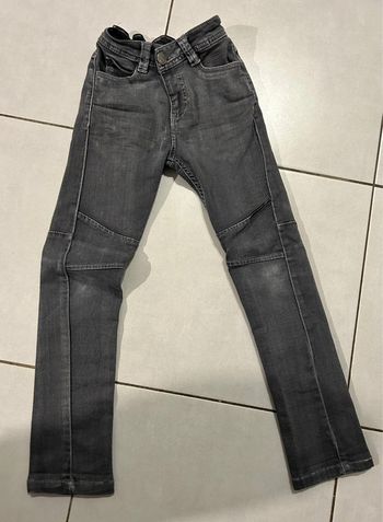 Lot 2 jeans gris 8 ans