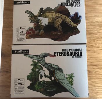 Lot 2 puzzles 3D dinosaures