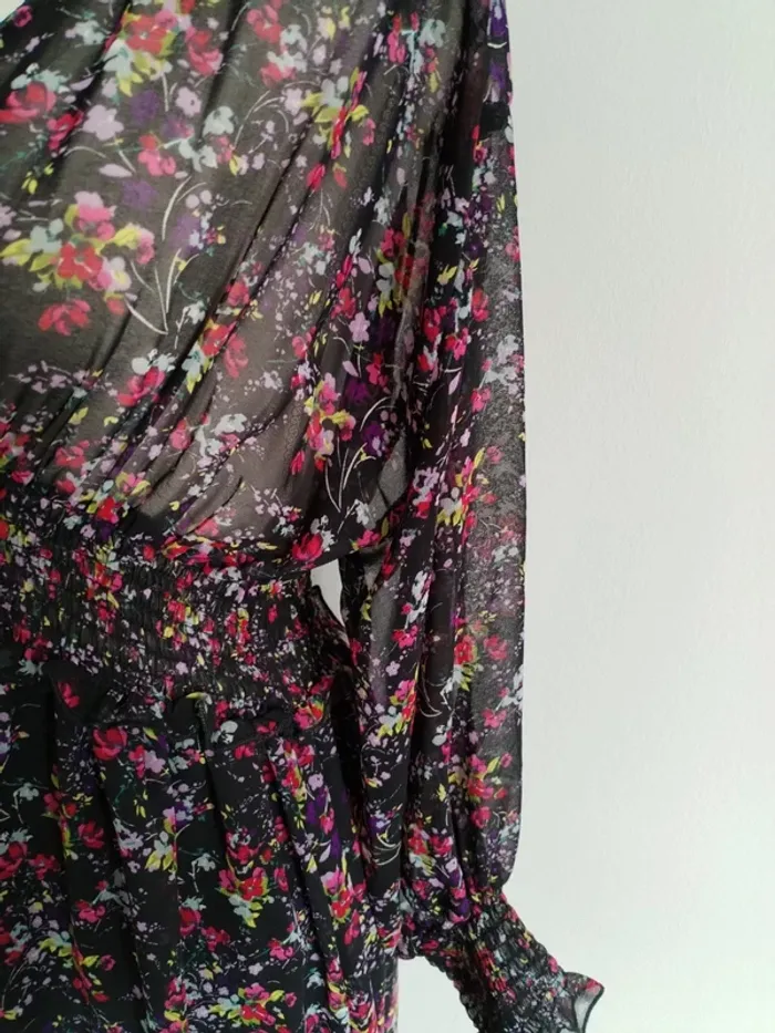 Robe fleurie Zara Taille M 🌸👗 - photo numéro 5