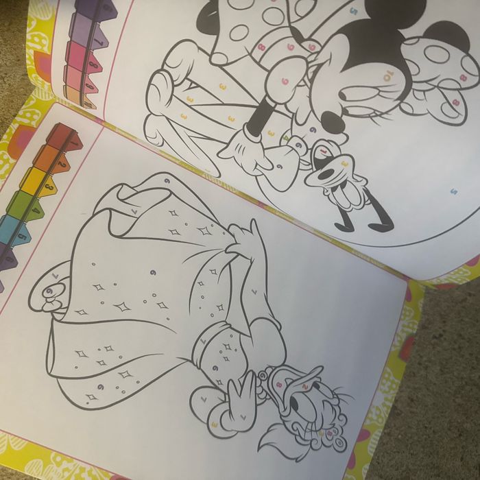 Livre coloriage numéro Disney Minnie - photo numéro 3