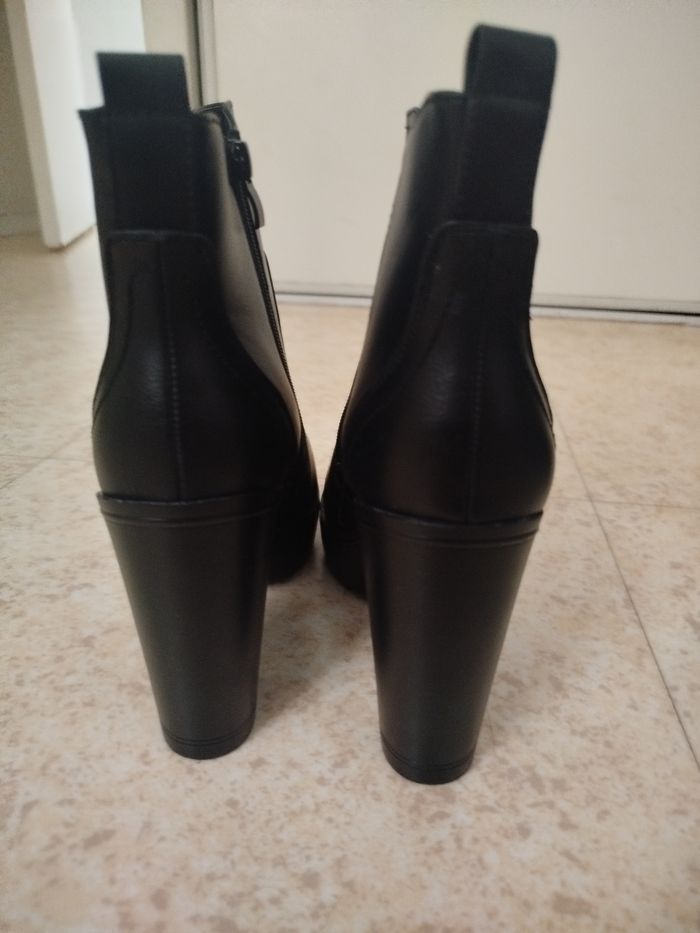 Bottes à talons neuves T39 - photo numéro 4