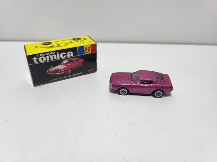 Capsule Tomica Voiture