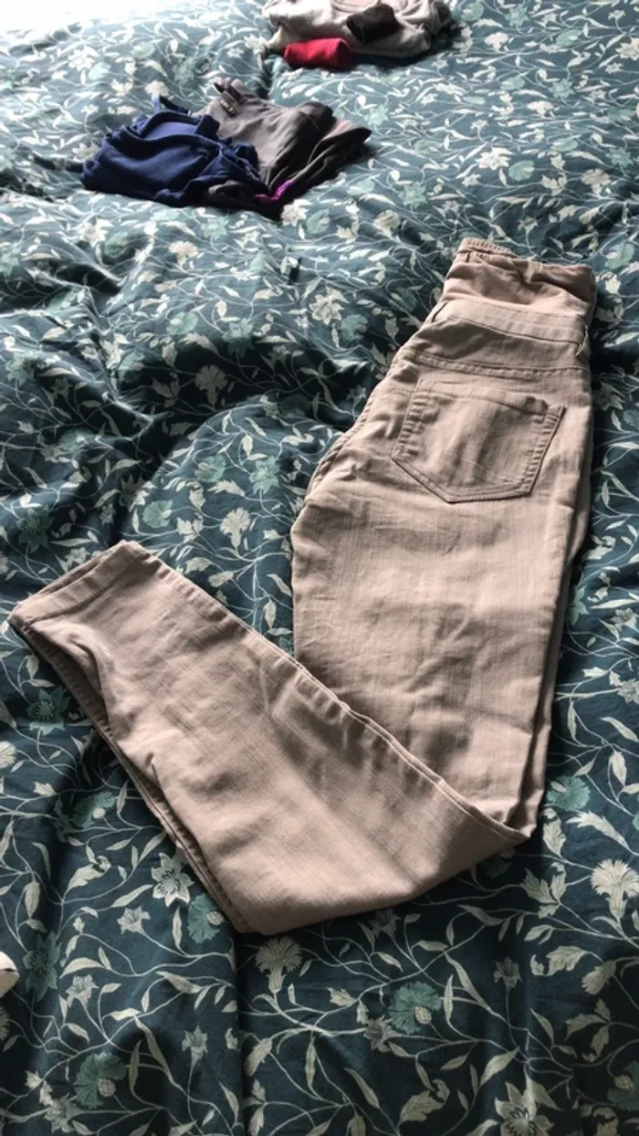 Jeans de grossesse, colline - photo numéro 4