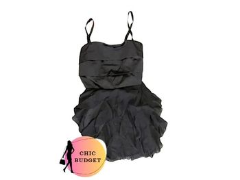Robe Neuve - Sans Étiquette - Couleur Noir - Taille L