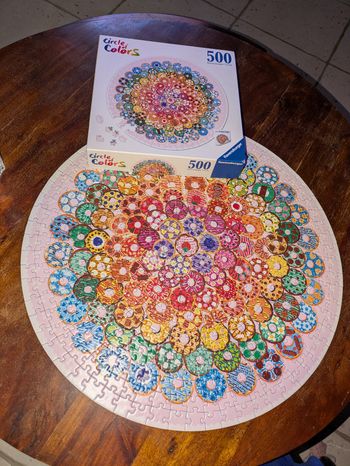 Magnifique puzzle rond Donuts multicolores 500 pièces Ravensburger + poster