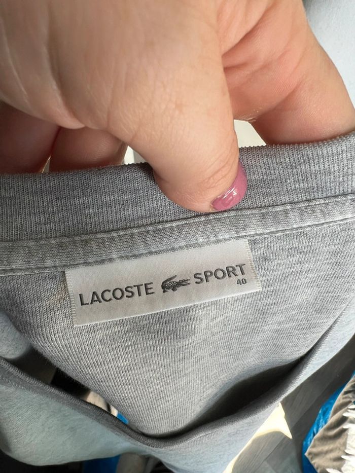 Très beau sweat-shirt Lacoste 40 - photo numéro 7