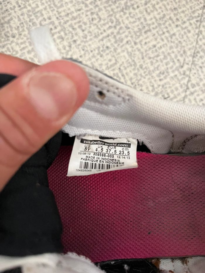 Baskets Nike Pegasus Taille (37.5) - photo numéro 9