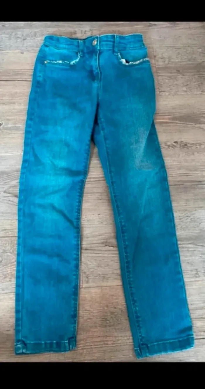 Lot vêtements fille taille 7 ans - photo numéro 2