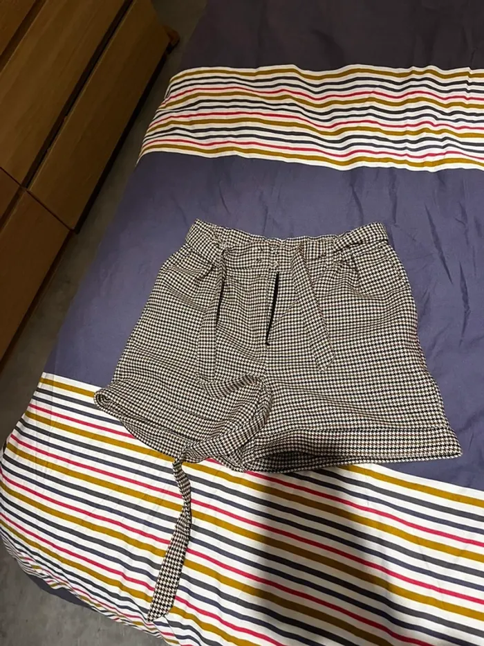 Short à carreaux / pied de poule