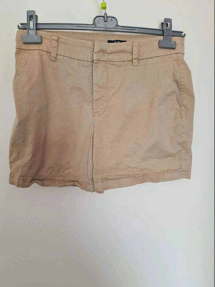 Short beige taille 40