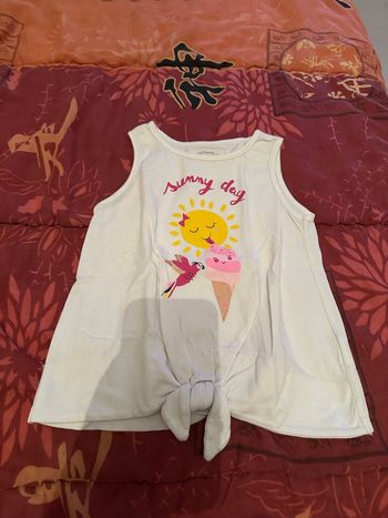 Haut fille taille 5 ans🦄