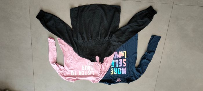 Lot vêtements filles 10 ans - photo numéro 2