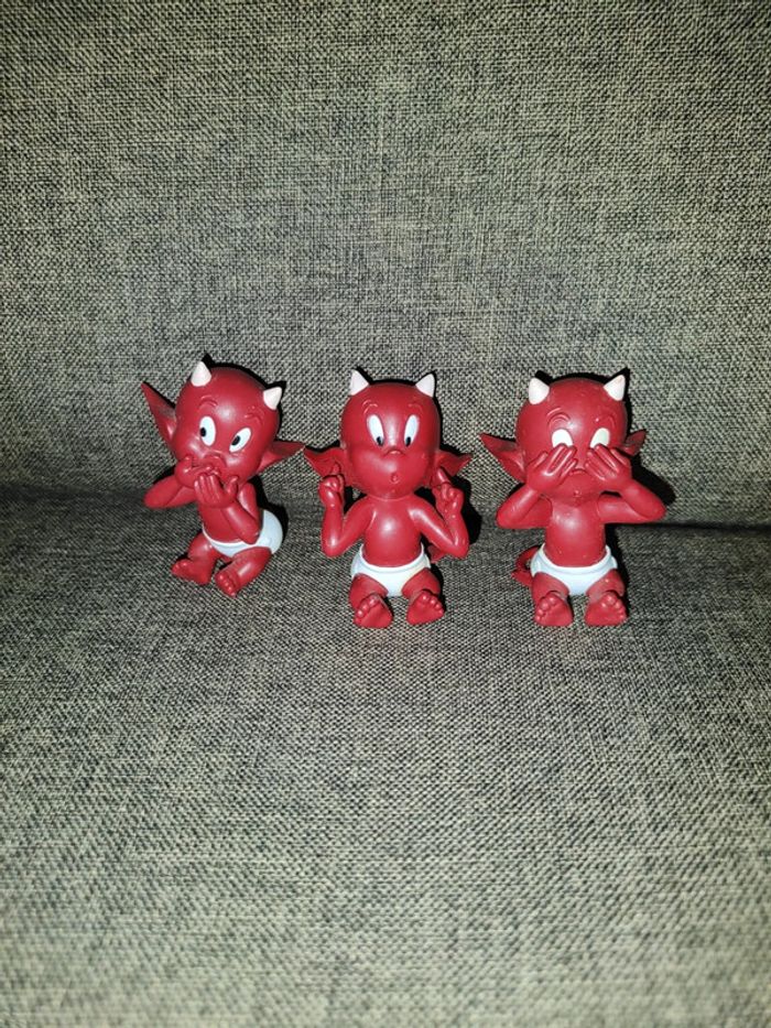 3 figurines diables - photo numéro 1