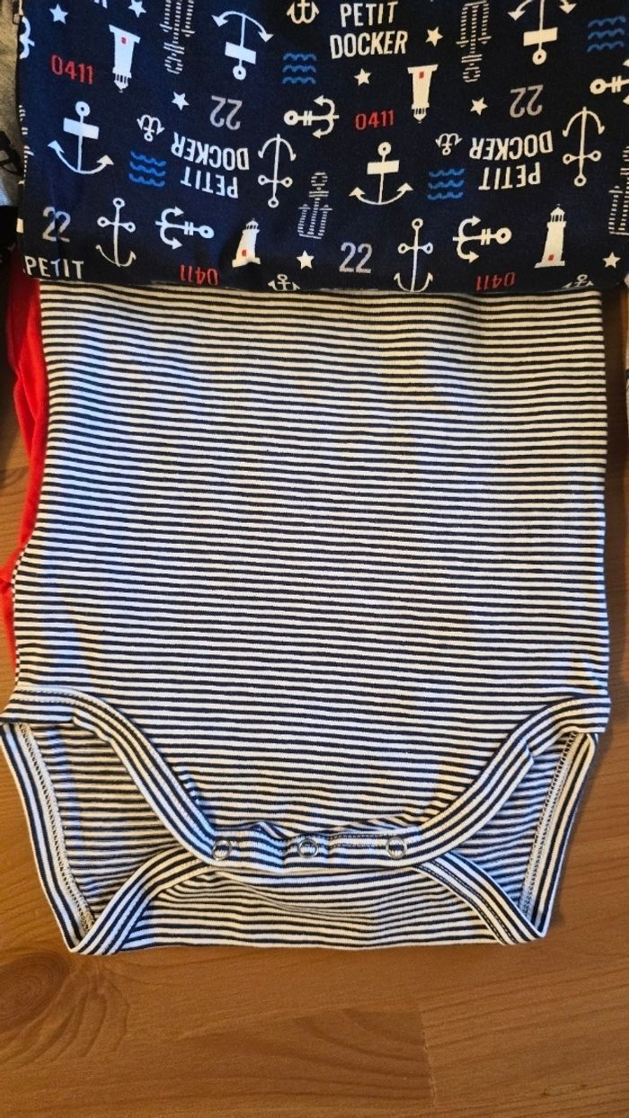 Neufs (non portés) 🏷🤩💙 bodies ML 24 mois garçon (ferme)💙💙💥💥 - photo numéro 9