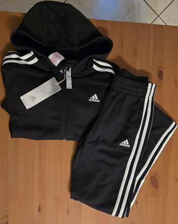 ( Neuf non porté)  🏷🥰 superbe survetement unisex adidas 10 ans 🥰😍