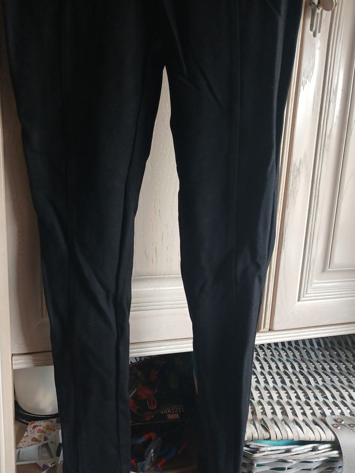 Pantalon noir taille XS Zara - photo numéro 2