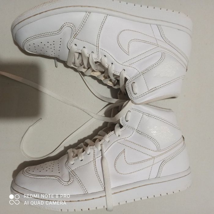 Chaussure montante Nike Jordan 1 mid - photo numéro 4