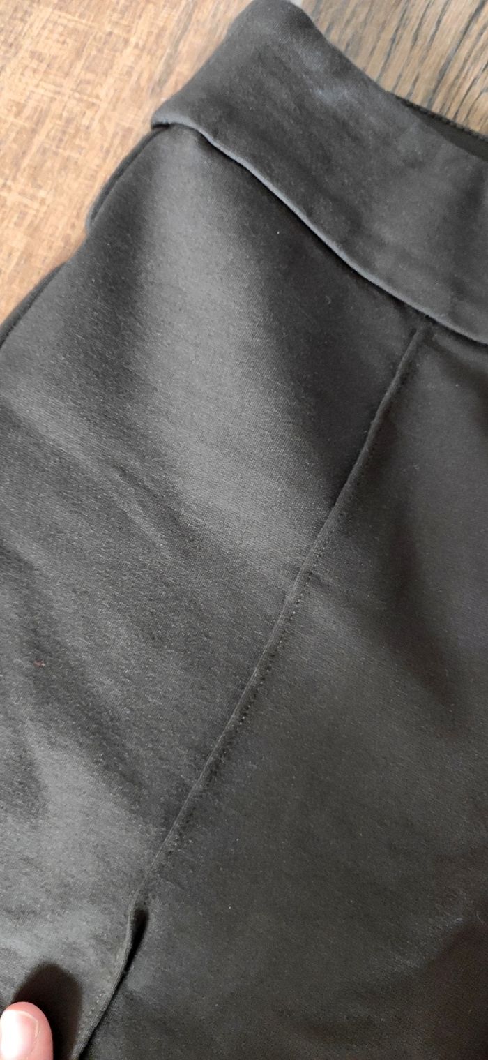 Pantalon moulant - photo numéro 2