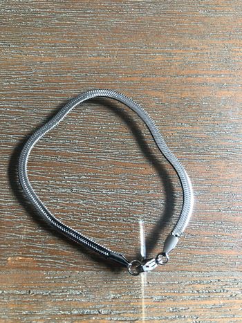 Bracelet en acier inoxydable neuf