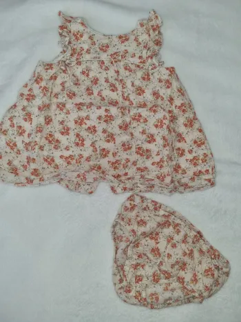 Ensemble blouse et bloomer taille 3-6 mois 68 cm