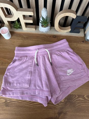 Short Nike 8/10 ans
