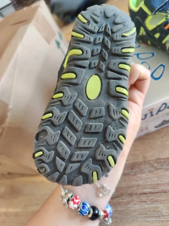 Chaussures ouvertes semelles ergonomiques - photo numéro 4
