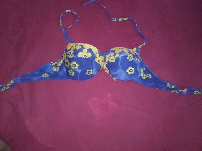 haut de bikini taille 40/42
