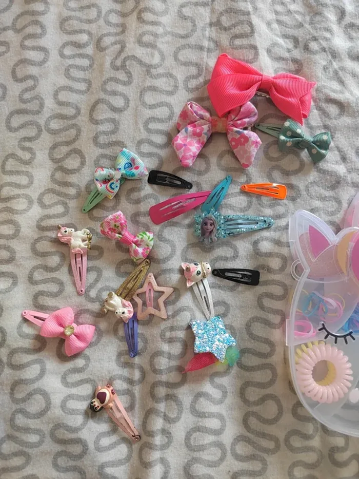 Gros lot d'élastiques et barrettes - photo numéro 4