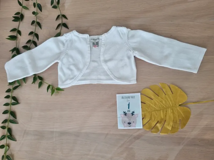 Gilet blanc Cyrillus Paris porté 2x